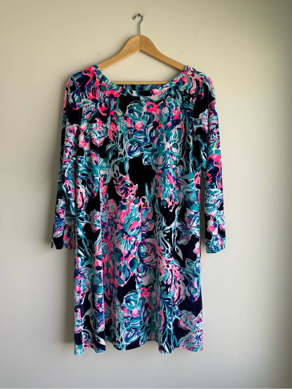 Lilly Pulitzer Bright Navy Caught Up Velour Olive Dress Medium